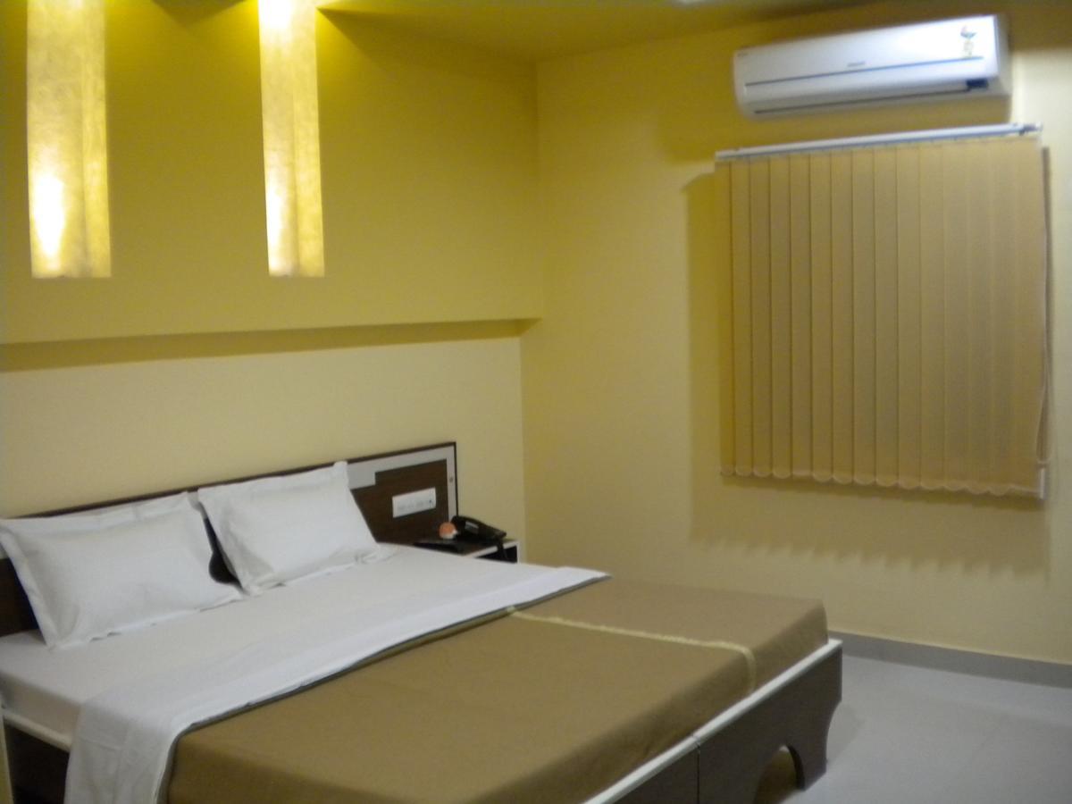Hotel Raj Mahal Биканер Экстерьер фото
