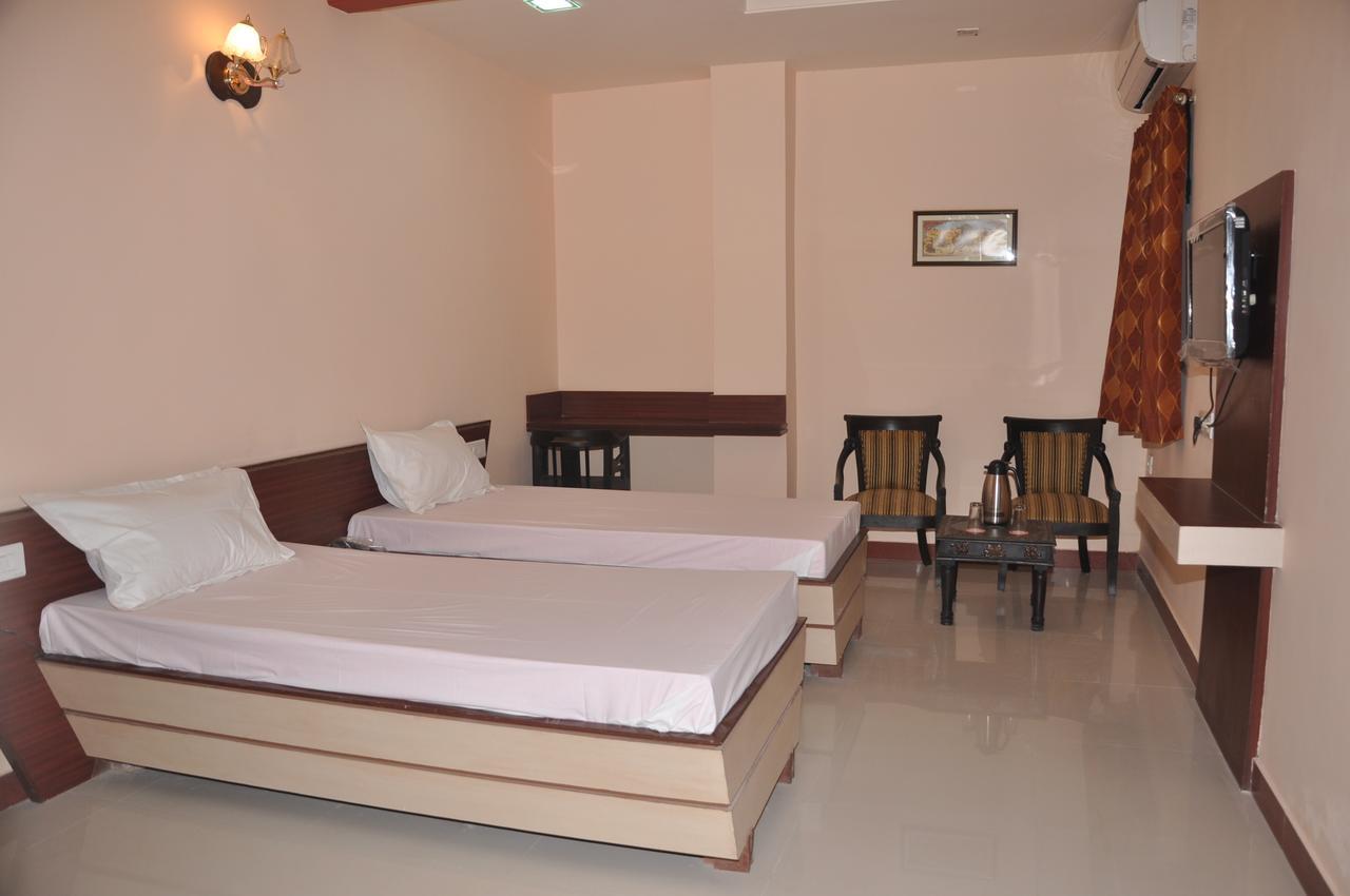 Hotel Raj Mahal Биканер Экстерьер фото